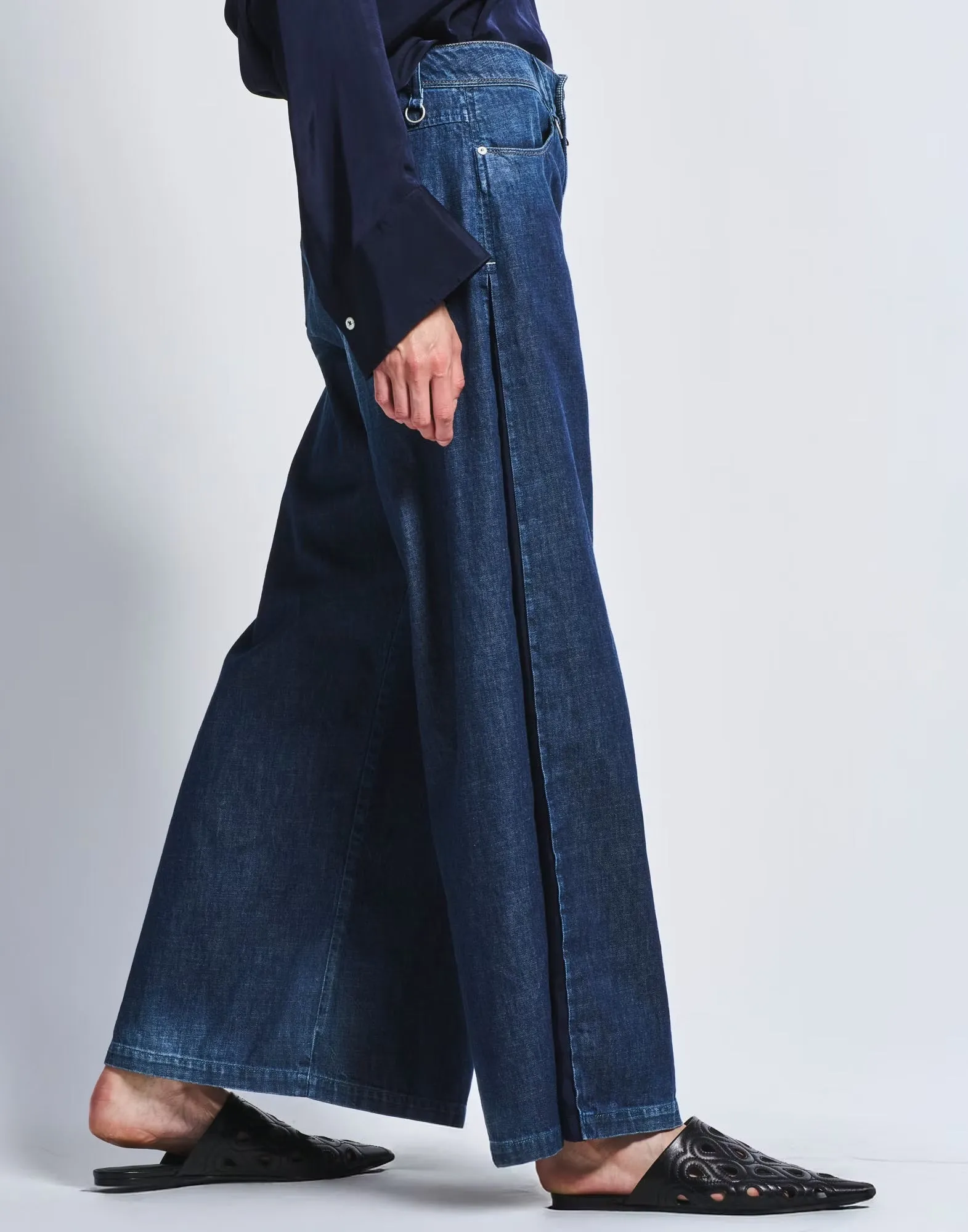 HIGH Everyday Couture Innovate Denim