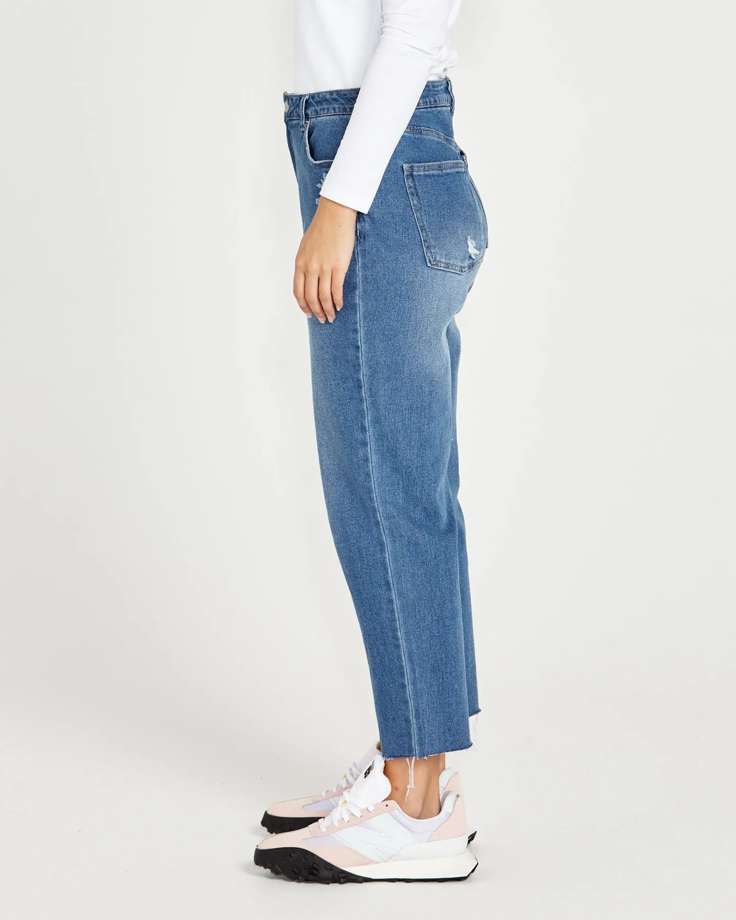 Mavourne Straight Leg High Waist Distressed Denim Jeans - 80 Wash Blue
