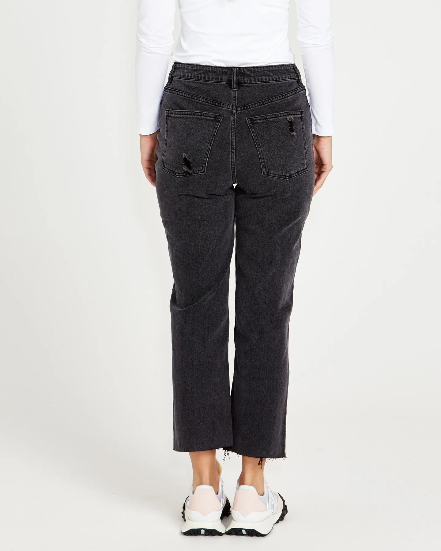 Mavourne Straight Leg High Waist Distressed Denim Jeans - 82 Wash Black