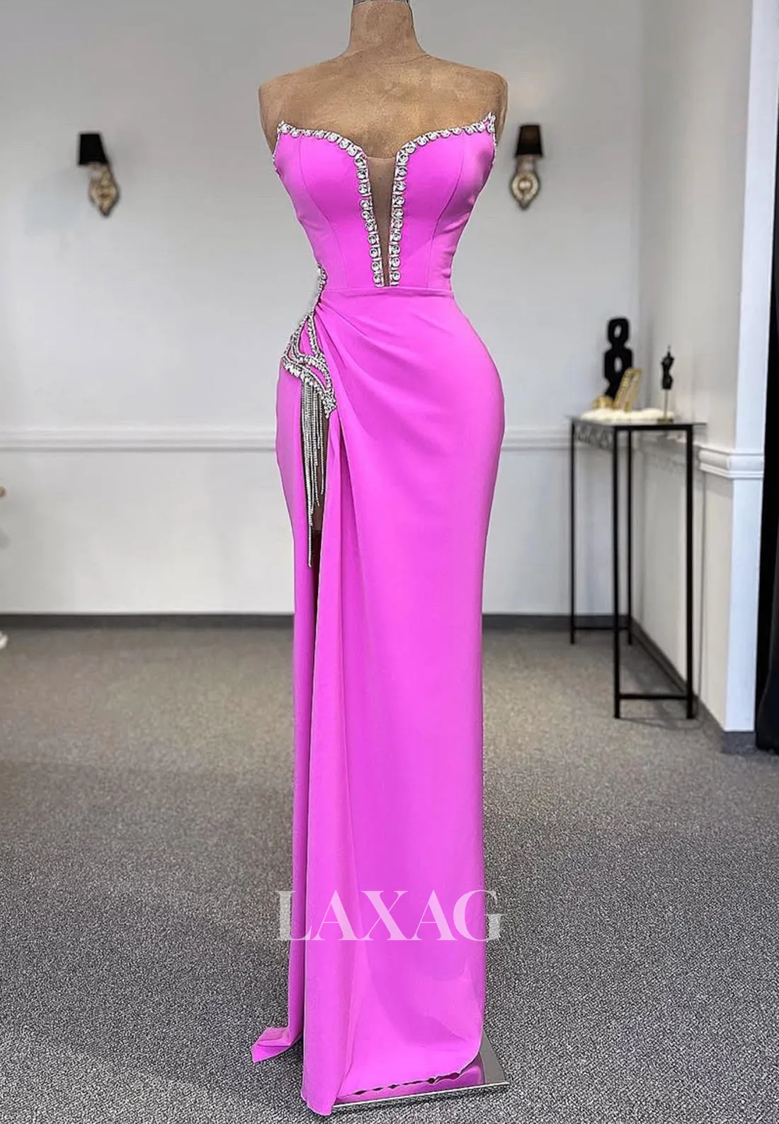 Plunging V-Neck Off-Shoulder Sleeveless Evening Gowns Rhinestone Beaded Pleated Mermaid Prom Dress