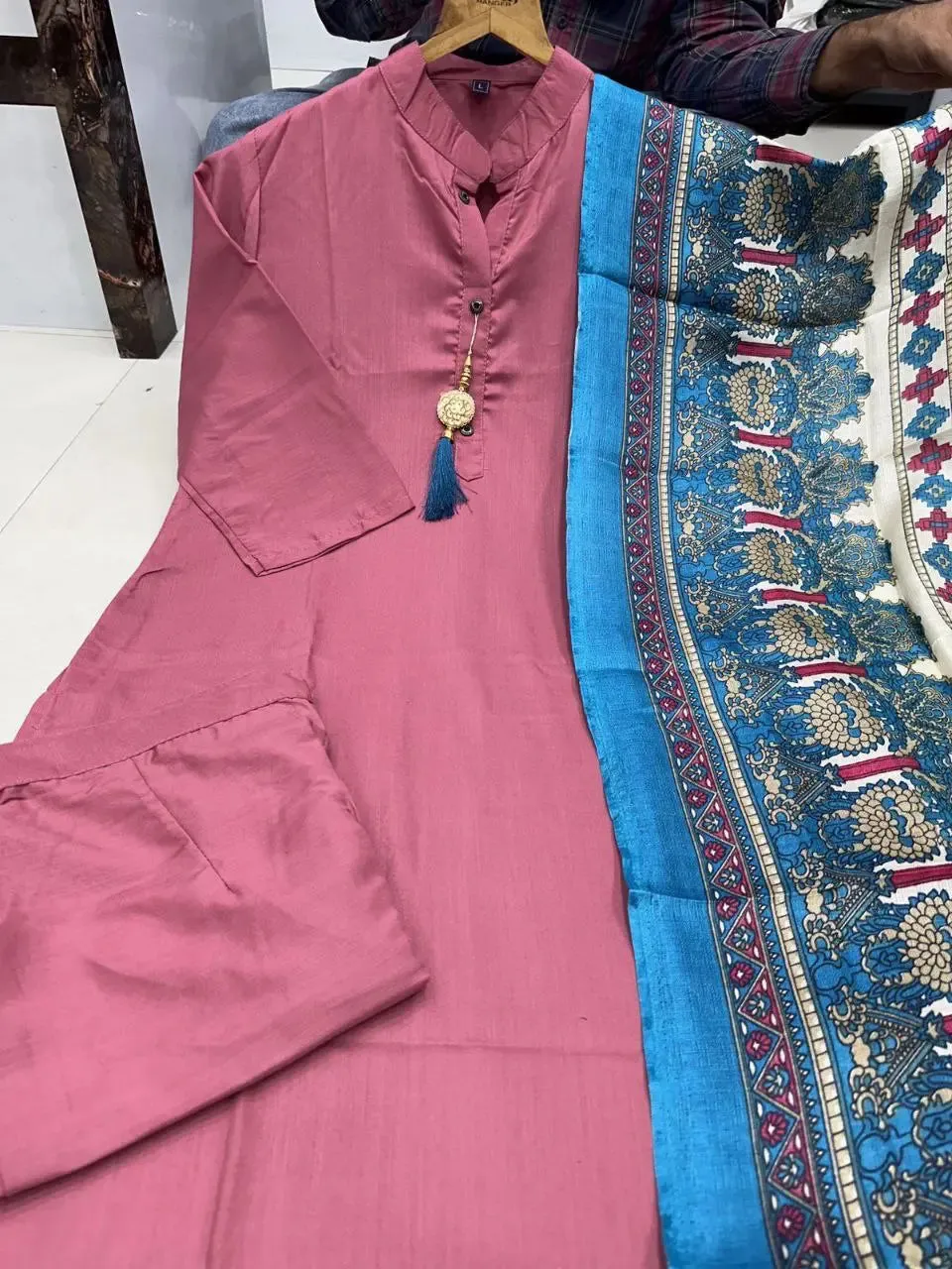 Presenting the New Kurti Pair – A Stylish Fusion of Tradition and Comfort
